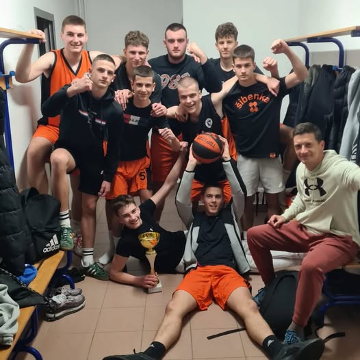 Prvo mjesto na županijskom natjecanju u košarci za SŠ – mladići